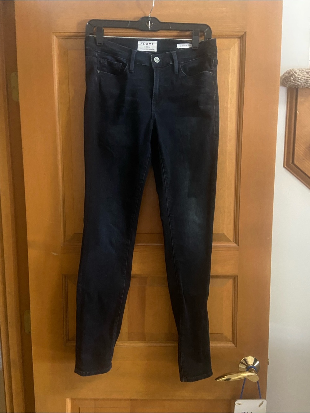Frame Le Skinny de Jeanne Jeans in Manor Avenue Wash.EUC